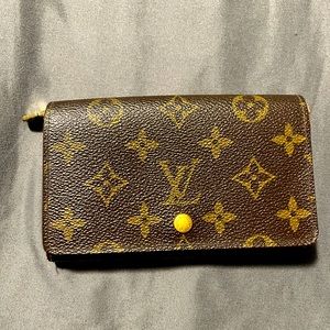 Louis Vuitton Vintage Monogram Wallet